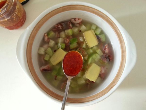 香辣腊肉萝卜饭