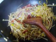 怎样自制牛肉炒米粉