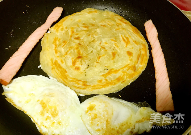 火腿蛋手抓饼