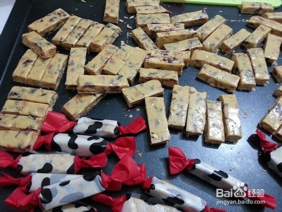 如何制作麦芽糖版杏仁蔓越莓牛轧糖