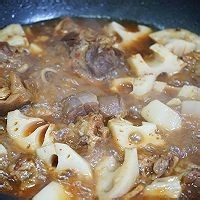 教大家做羊骨肉炖藕