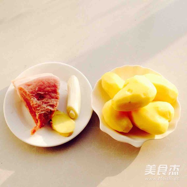 肉块烧土豆的做法