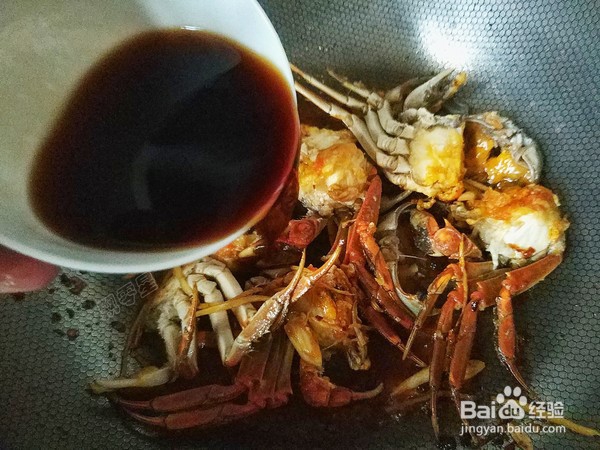 如何烹饪美味家常的香辣大闸蟹