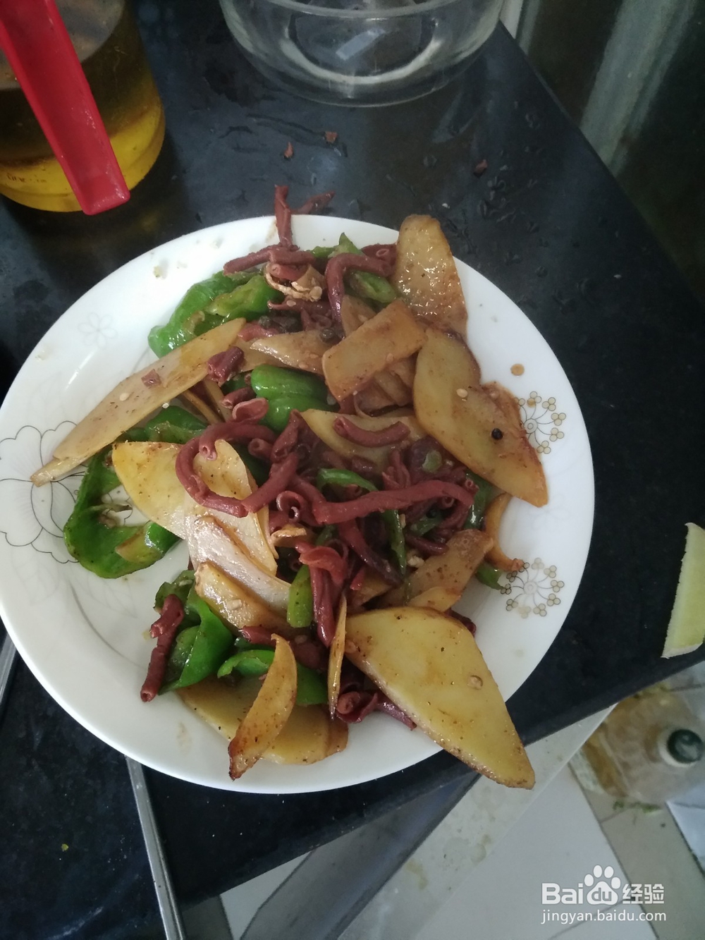 鸭肠炒青椒土豆片