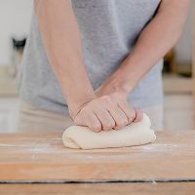 制作美味面食黑芝麻红糖卷