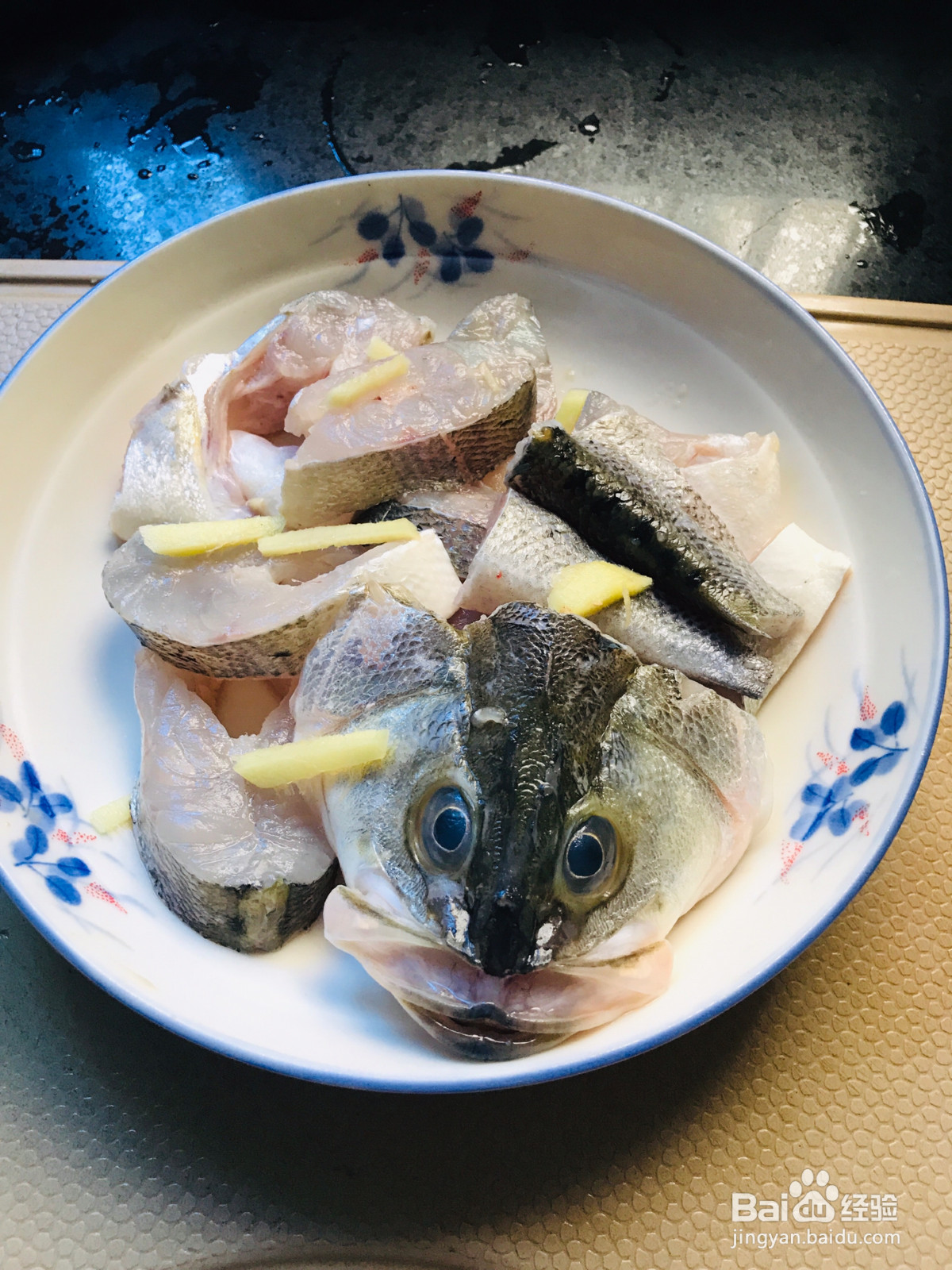 酸菜鲈鱼的做法