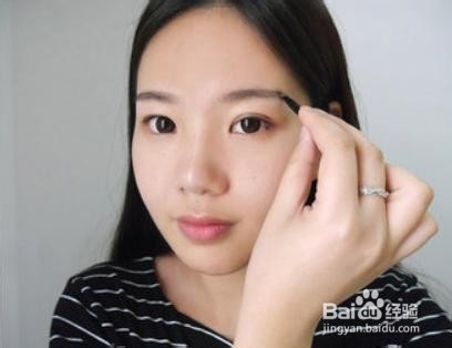 怎么样修出好眉形