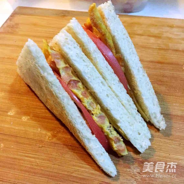 鸡蛋火腿三明治