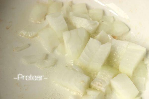 西葫芦鲍菇炸酱面