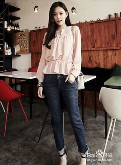 变身长腿妹 收腰上衣+铅笔裤显高挑