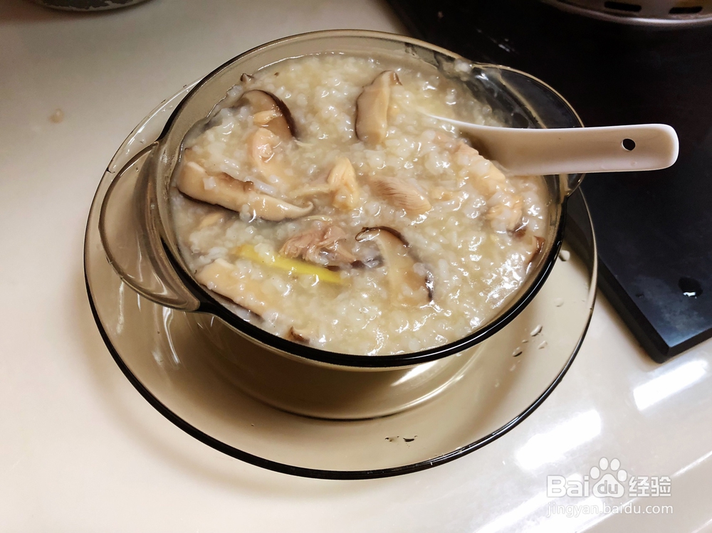 让孩子大口吃的香菇滑鸡粥