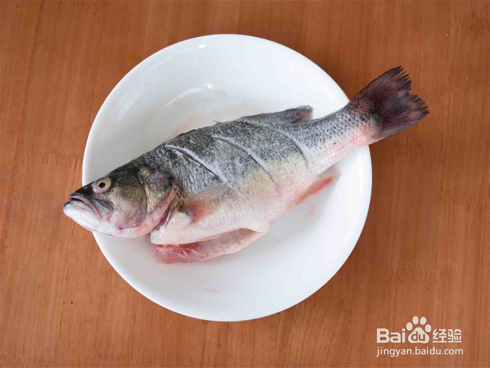 如何做清蒸鲈鱼