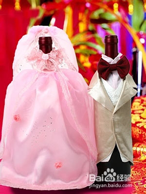 个性酒瓶婚宴中的美的印记