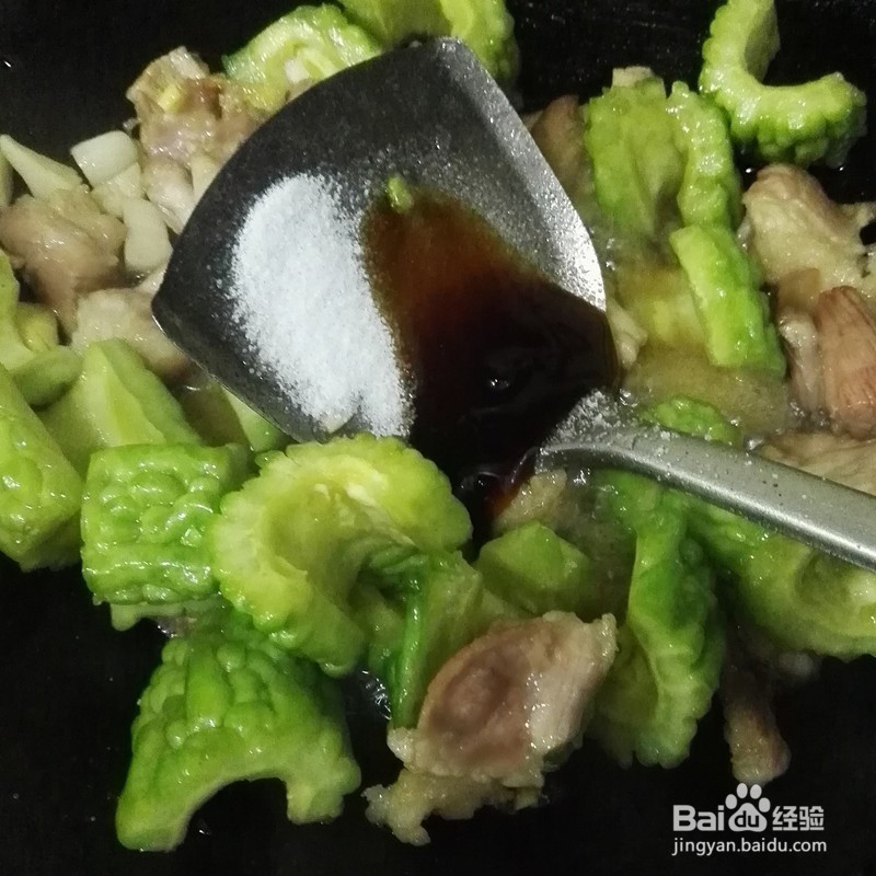 苦瓜烧肉不苦的的简单做法