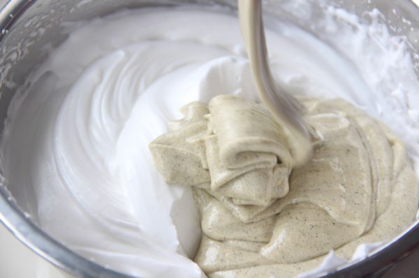 黑芝麻糊戚风蛋糕