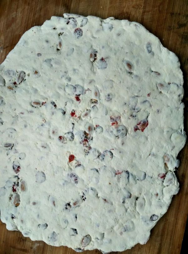 蔓越莓杏仁牛轧糖