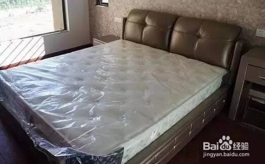 新买回来的、床垫上的薄膜，要不要撕掉？