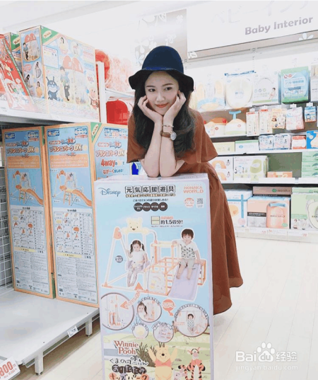 初秋修饰身材攻略!跟着达人用「宽松」政策穿出显瘦复古时尚