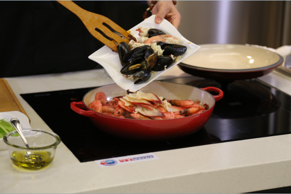 北极虾麻辣海鲜锅