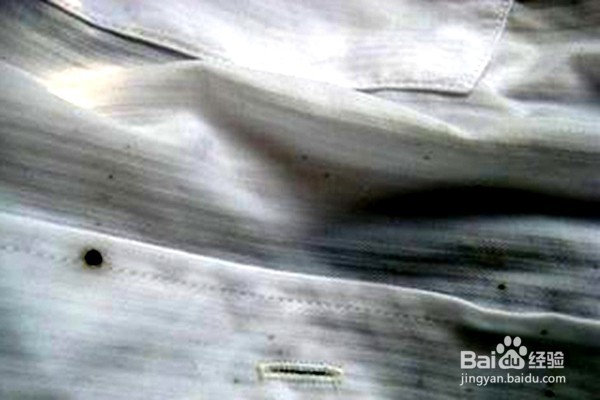 怎样清洗白衣服？