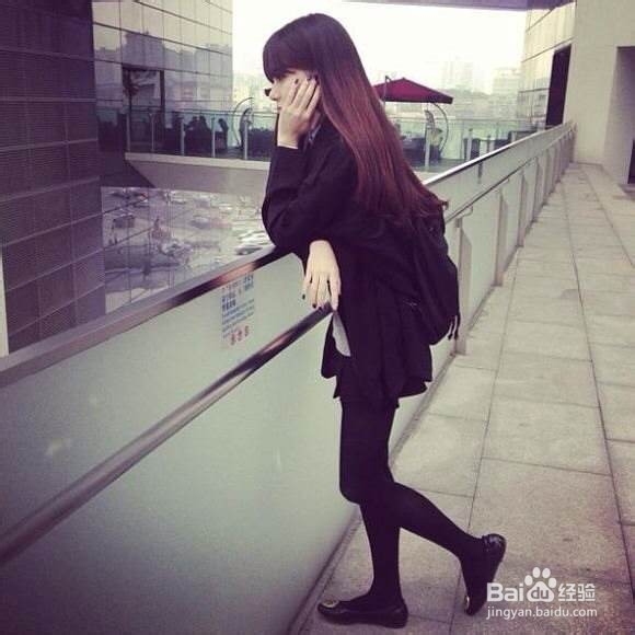 追求喜欢的女生的方法说来简单，但是也难。