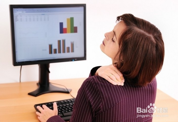 年轻人不会患颈椎病，这是真的吗？