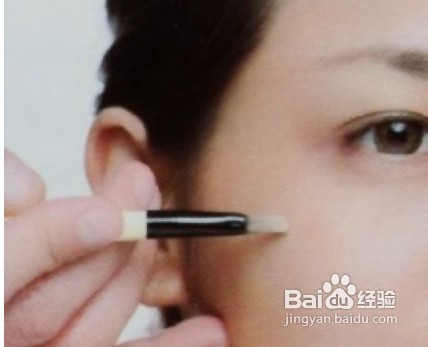 夏季清新淡妆的画法