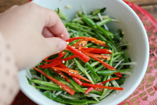 辣得过瘾的凉拌老虎菜