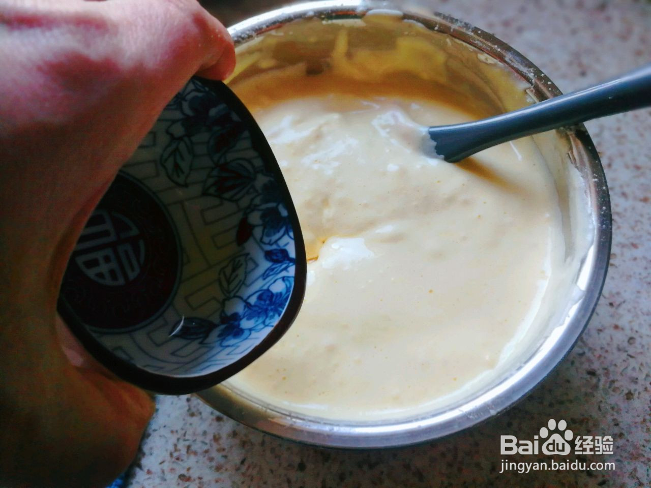 老式无水蛋糕的做法