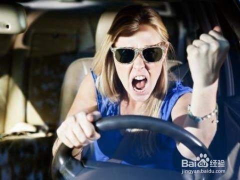 高速路上开车注意的事项