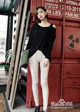 修身铅笔裤搭配什么上衣最显瘦