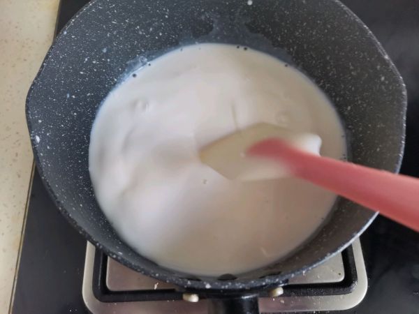奥利奥樱花慕斯蛋糕