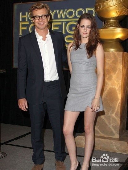 明星蕾丝礼服诠释高端优雅