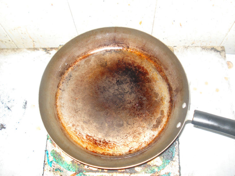 青蒜摊鸡蛋是一道美味的家常菜!