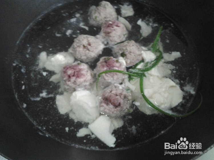 #初冬怎么吃#青菜肉圆豆腐汤