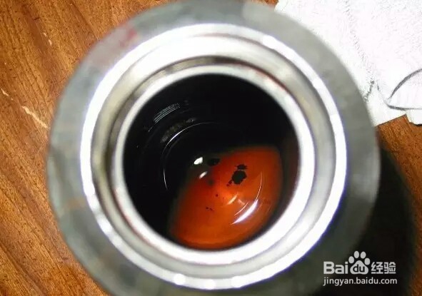 巧用鸡蛋壳消除水垢