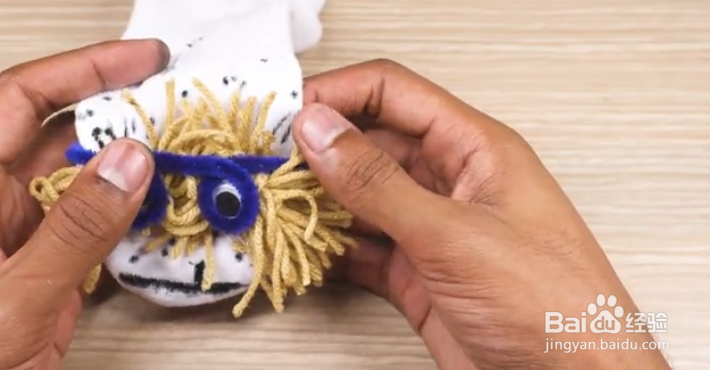怎么制作袜子木偶