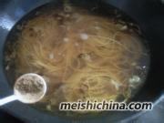 夏季美食炝汤黄面条做法