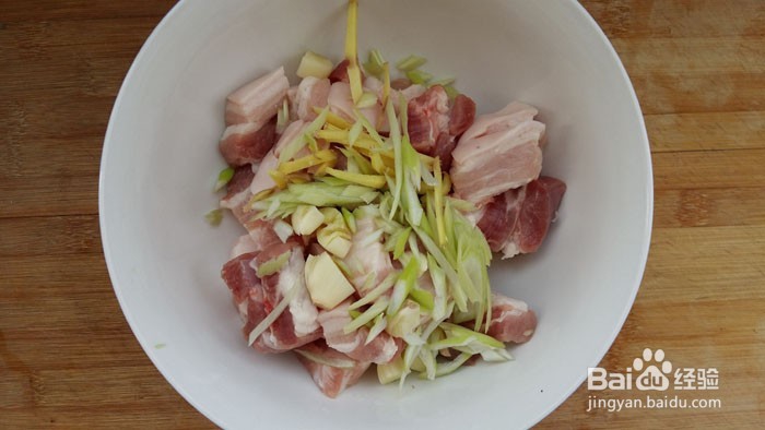 做红烧肉不再费事-微波炉红烧肉的做法