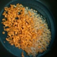 焦香四溢的猪肉香菇锅贴