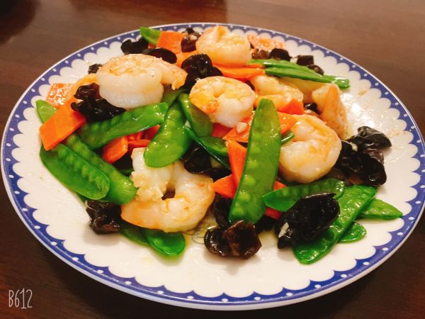 爽口秋耳荷兰豆炒鲜虾仁