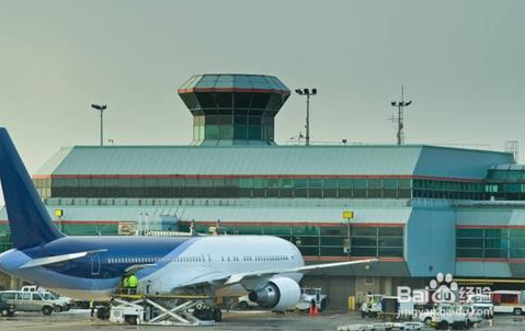 坐飞机怎么托运行李?