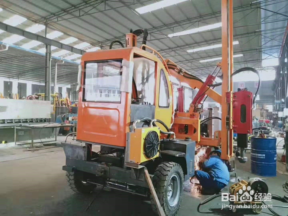 陕西高速公路护栏打钻机如何选择设备更有优势