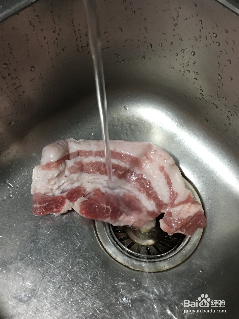 怎样做卤水五花肉？