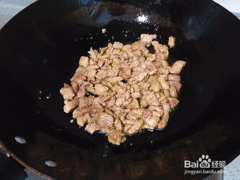 教你葱爆牛肉的做法，葱香味浓肉嫩，好吃又健康