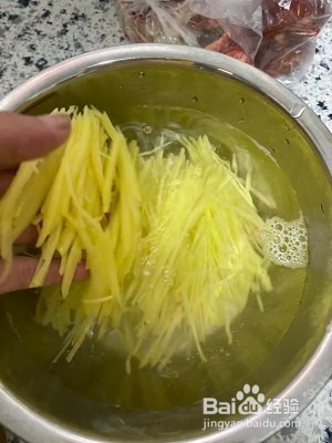 土豆丝鸟巢鸡蛋早餐饼