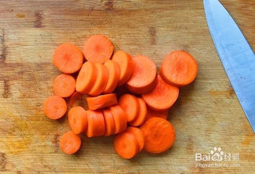 胡萝卜拉丝芝士餐包是怎么做的？家常教程