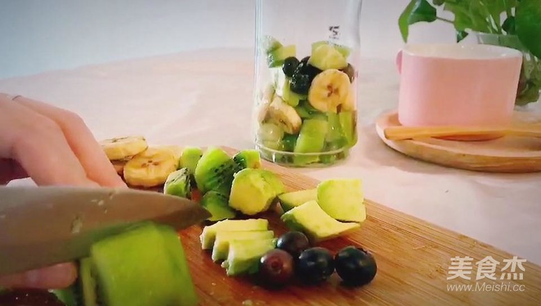 牛油果燕窝奶昔