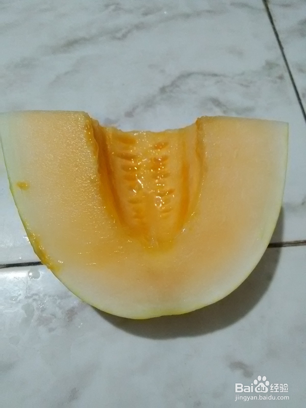 怎么用蜜瓜做蝴蝶