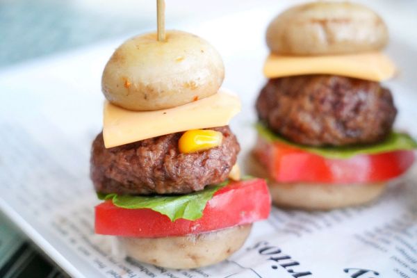 驴肉口蘑小汉堡